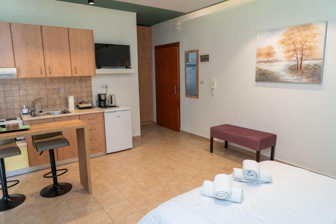 The Whole Packet C5 Center With Parking Apartment Larissa Exterior photo